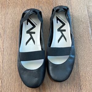 Anne Klein Sport leather flats, black, size 6,5